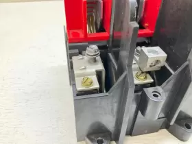 17-16921 CUTLER HAMMER Disconnect Tsc #3