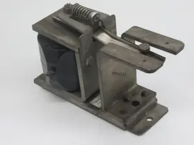 6011H23A CUTLER-HAMMER Relay Contacts