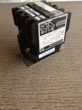 AR420AR CUTLER HAMMER Coil Control Relay Amp #2