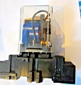 D5PR2A CUTLER-HAMMER Relay Terminal Blocks Amp