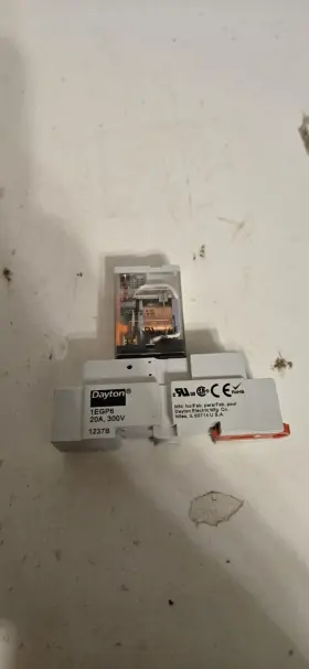 1EHE1A DAYTON Relay Vac Spdt Set