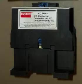2UXU1 DAYTON Iec Contactor
