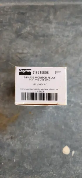 31EE08 DAYTON Monitor Relay Spdt Socket Base