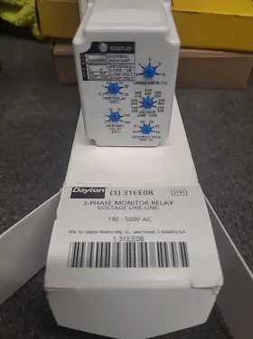 31EE09 DAYTON Monitor Relay Voltage Line Ac
