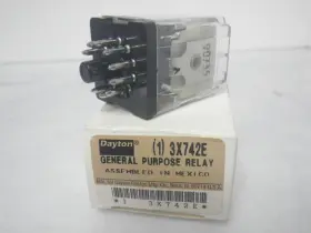3X742E DAYTON Relay Box