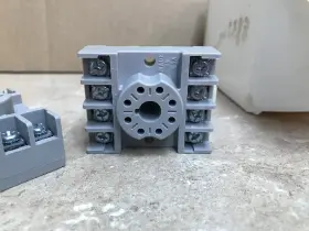 5X852F DAYTON Pin Relay Socket