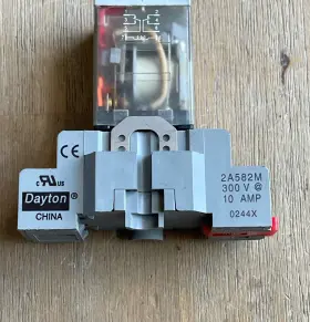 5YR20 DAYTON Relay Pin Socket Base #2