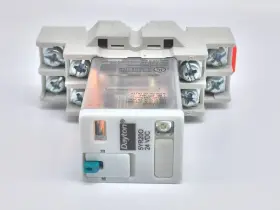 5YR20O DAYTON Plug Relay Pins Socket Base