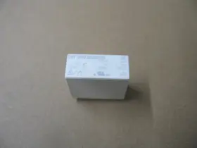 5669.12-698-61 DOLD Ow Relay Vac