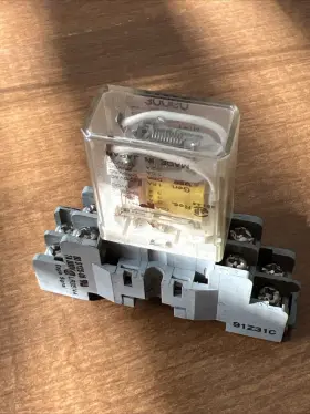 17P2CA120 EAGLE SIGNAL Relay Base