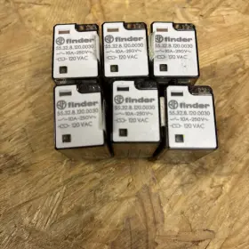 55.32.8.120.0030 FINDER Vac Plug Relay Amp