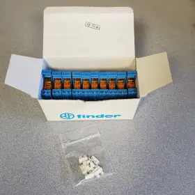 40.52 FINDER Relay Base Varistor Led