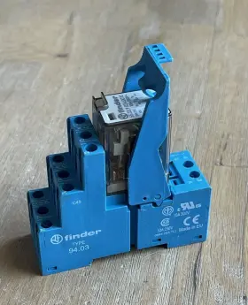 55.33.9.024.0080 FINDER Socket Plug Relay