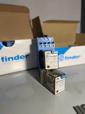 94.74 FINDER Relay Socket