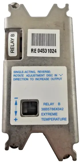 38B5786X042 FISHER Relay Single Acting Reverse Extreme Temps
