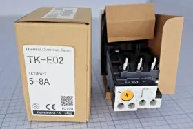 TK-E02-800 FUJI ELECTRIC Box Thermal Overload Relay