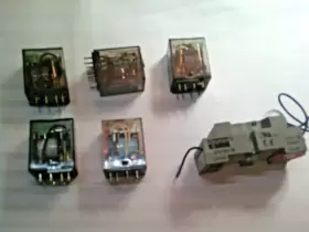 HH52P-FL FUJI Omron Relays Dayton Base