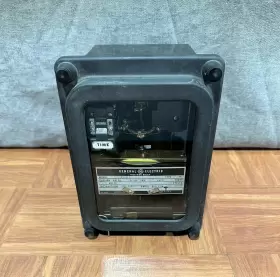 12IAV51D1A GE General Electric Voltage Relay Iav