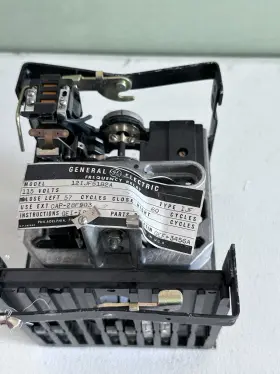 12IJF51B2A GE General Electric Frequency Relay