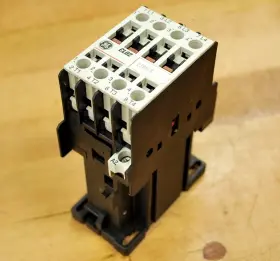 CL02D400T GE Coil Relay