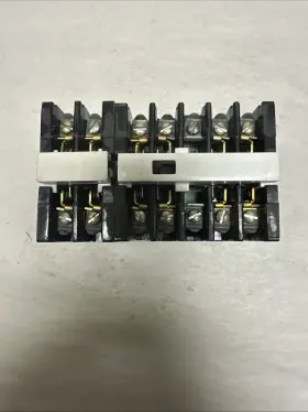 CR120-A03302AA GE General Electric Relay #3