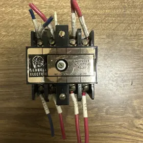 CR120B04002 GE Relay Coil Amp