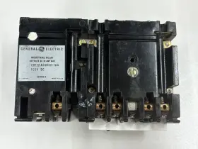 CR122 GE General Electric Relay #2