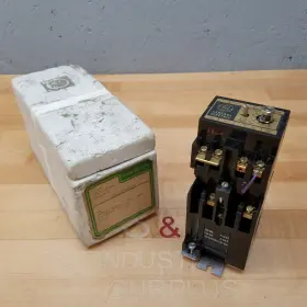CR122BT02022A GE Solid Timer Relay