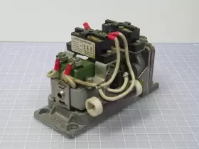 CR2820B GE Pneumatic Delay Relay