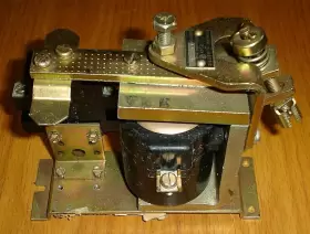 IC2820A100 GE General Electric Relay #3