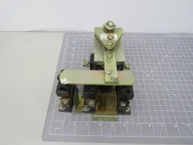 IC2820A100BB203AG GE Relay #2