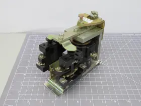 IC2820A100BB203J GE Relay