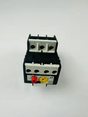RT1M GE General Electric Relay #3