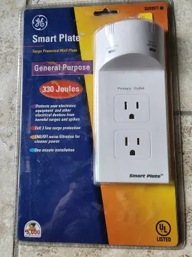 SU93977 GE Smart Plate Surge Protected Wall
