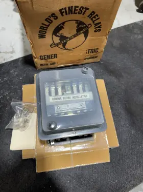 12HFA65D63H GENERAL ELECTRIC Ge Volts Relay Box