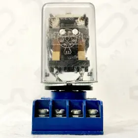 A410-362137-50 GUARDIAN Electric Enclosed Plug Relay