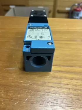 MPV11 HONEYWELL Micro Switch Base Relay #3