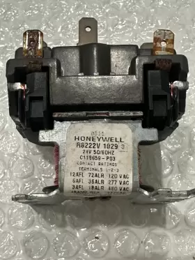 R8222B HONEYWELL Relay