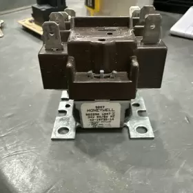 R8229A HONEYWELL Switching Relay Coil