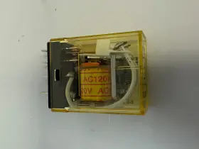 RH1B-U IDEC Ac Pin Relay Box #3
