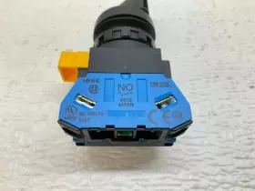 HW-CB10 IDEC Maintained Selector Switch Tsc #3