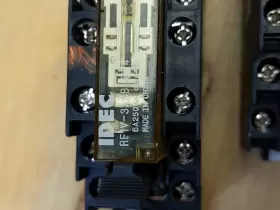 RF1V-3A3B-D24 IDEC Din Mount Relays #3
