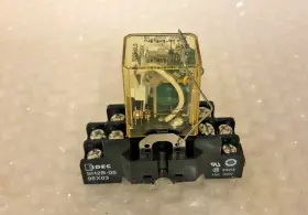 RH2B-ULD IDEC Relay Base