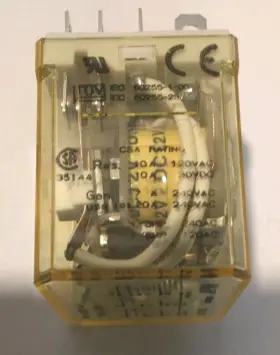 RH3B-UAC12V IDEC Midget Relay Vac Coil Blade Base