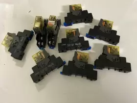 RJ15-CL-D24 IDEC Relay Socket Base Coil