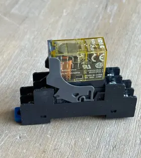RJ2S-CL-A120 IDEC Relay Pin Socket Base #3