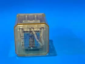 RR3B-UAC120V IDEC Power Relay Vac Blade