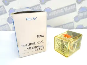 RR3B-ULC-AC120 IDEC Relay Lgt Box