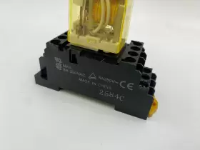 RY42S-U IDEC Relay Plug Coil Socket Base #2