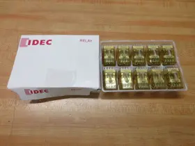 RY4S-UC IDEC Relay Pack